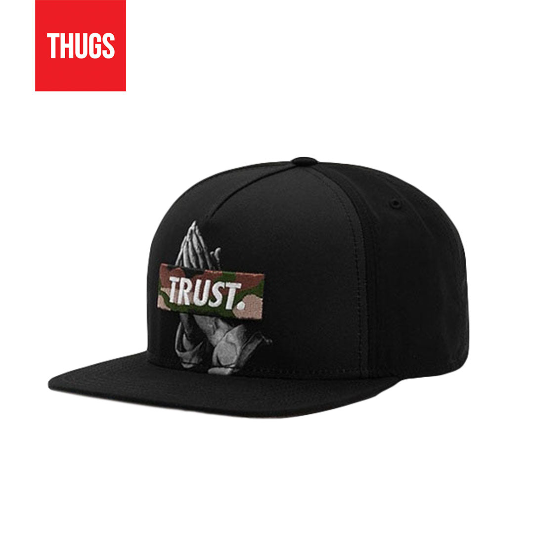 Boné Snapback "Trust" Preto Camuflado