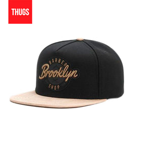Boné Snapback "BROOKLYN" Preto e bege