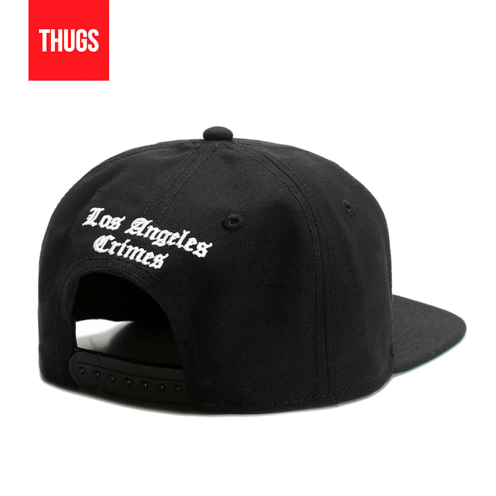 Boné Snapback "LA" Preto e Branco