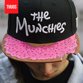 Boné Snapback "The MunchIes" Preto e Rosa